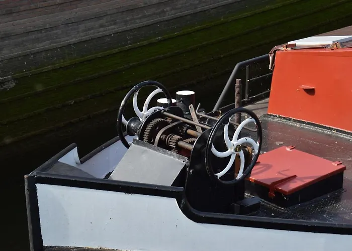 Boathotel Anna アパートホテル ロッテルダム