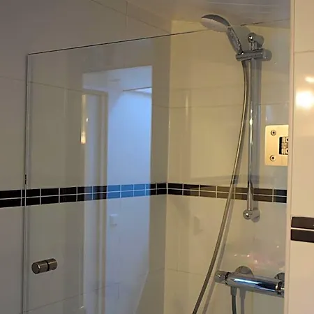 Aparthotel Boathotel Anna