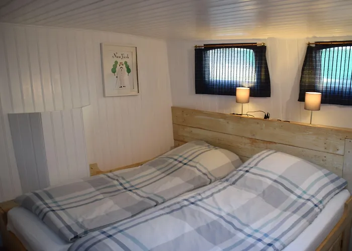 Aparthotel Boathotel Anna