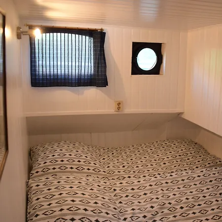 Boathotel Anna רוטרדם