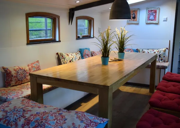 Boathotel Anna Apart Otel 3*