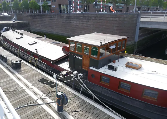 Boathotel Anna Apart Otel Rotterdam