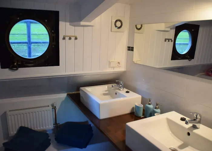 Apart Otel Boathotel Anna 3*